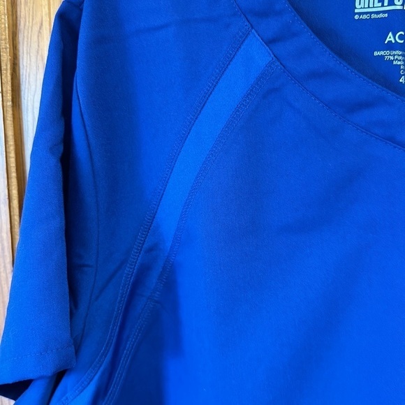 Greys Anatomy by Barco Active Blue Polyester/Rayon Stretch Band Scrub Top 4XL - Picture 7 of 7
